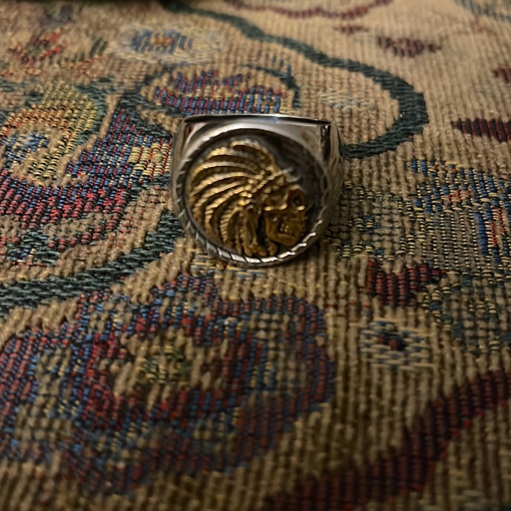 Chief ring